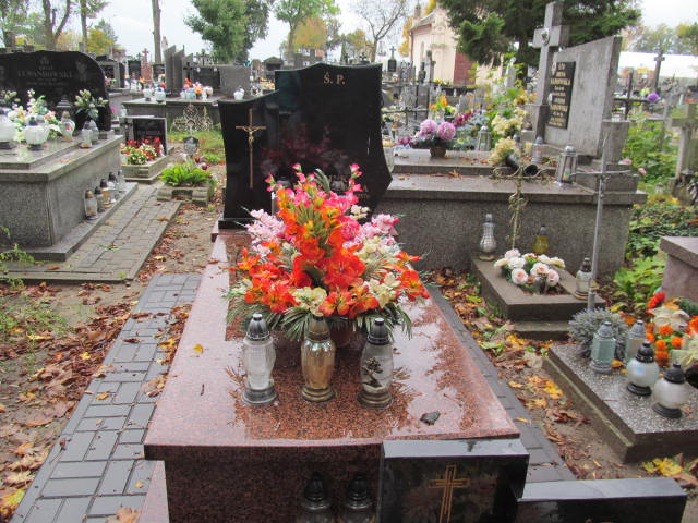 Grób Halina Lewandowska